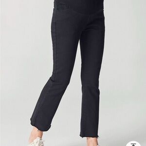 Stretchy maternity jeans